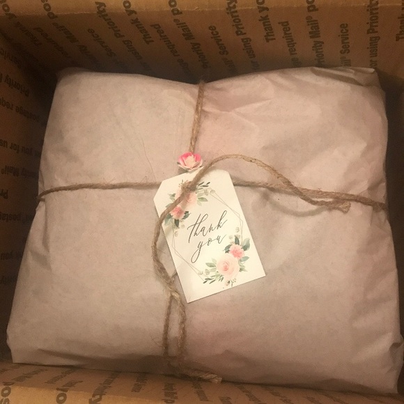 🌸 Packed with love 💕 - Picture 3 of 13